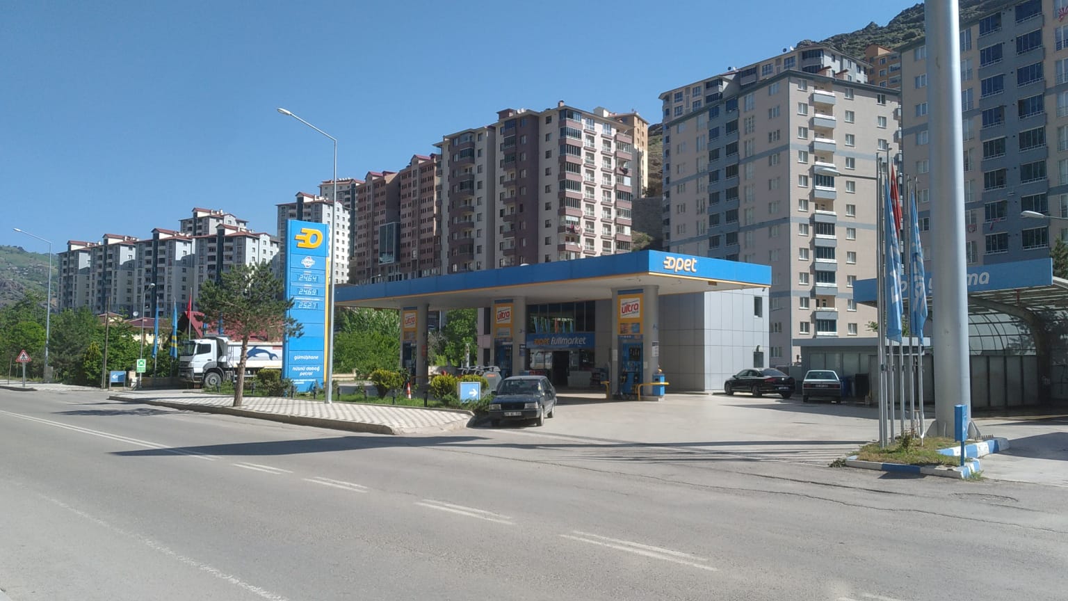 https://smhgrup.com.tr/wp-content/uploads/2015/09/gumushane-opet-petrol-2.jpeg